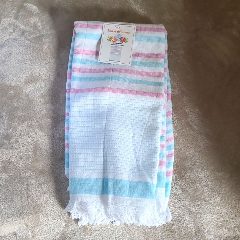 NWT Tropical Paradise 2 pk towels